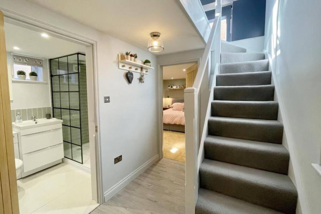 Bournecoast: Beautiful Two Bed Coach House-Hb5458 Villa Bournemouth Exterior photo
